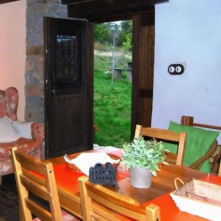 Laendliches Haus Medulas 2- Fuer 4 Pax Belegbar By Interhome Casa de Férias